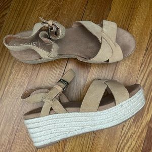 TOMS willow platform sandals, size 8.5